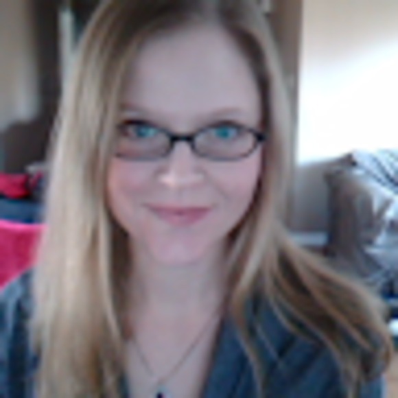 Meet your Posher, Jennifer - Picture 1 of 1